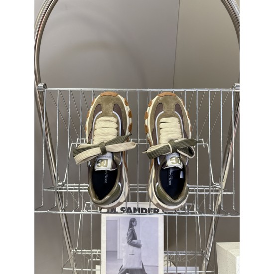 DG Casual Shoes Best Quality
Women 35-41
