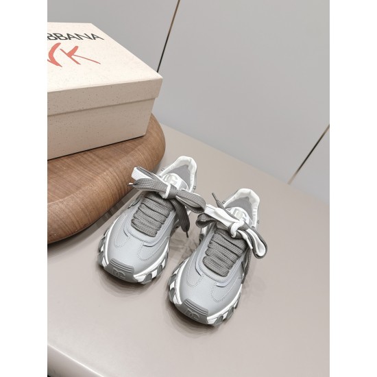 DG Casual Shoes Best Quality
Women 35-41
