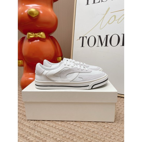 DG Casual Shoes Best Quality
Women 35-41
