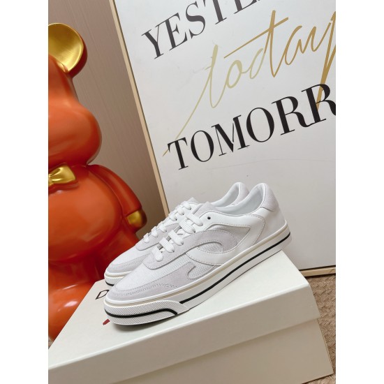 DG Casual Shoes Best Quality
Women 35-41
