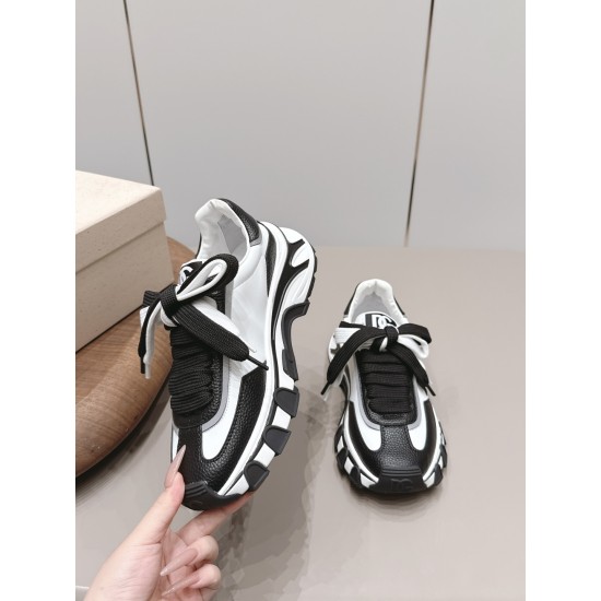 DG Casual Shoes Best Quality
Women 35-41
