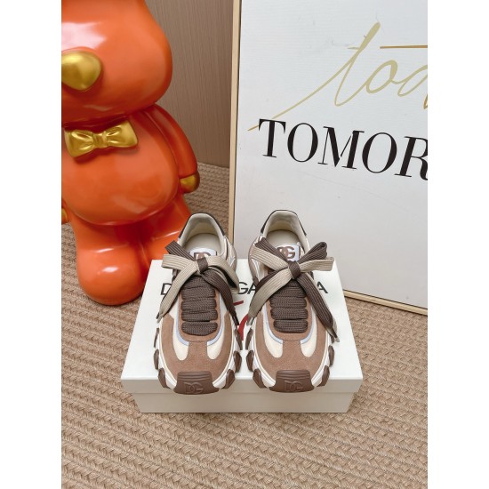 DG Casual Shoes Best Quality
Women 35-41
