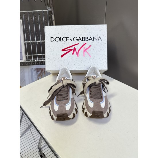 DG Casual Shoes Best Quality
Women 35-41
