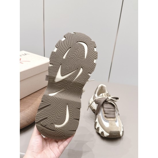 DG Casual Shoes Best Quality
Women 35-41

