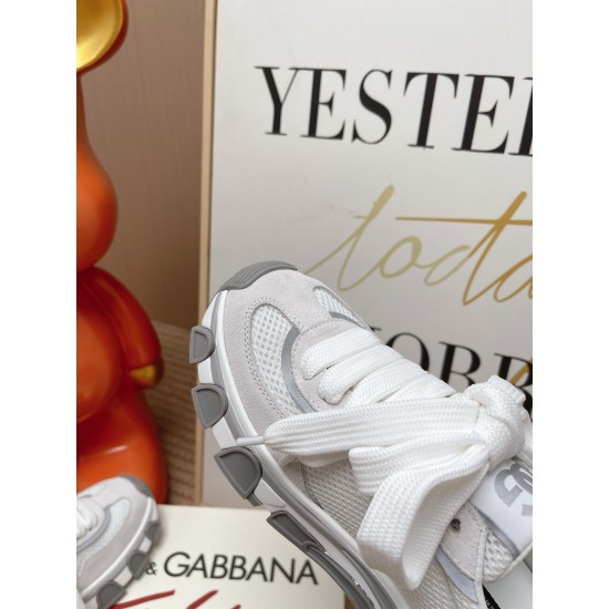 DG Casual Shoes Best Quality
Women 35-41
