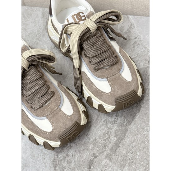 DG Casual Shoes Best Quality
Women 35-41
