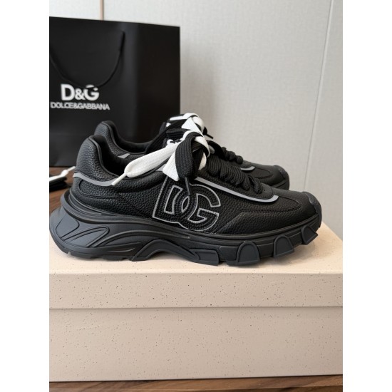 DG Casual Shoes Best Quality
Women 35-41
