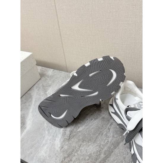 DG Casual Shoes Best Quality
Women 35-41
