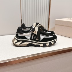 DG Casual Shoes Best Quality
Women 35-41
