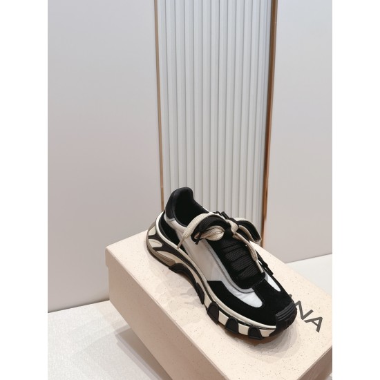 DG Casual Shoes Best Quality
Women 35-41
