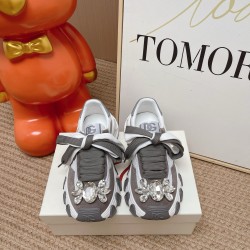 DG Casual Shoes Best Quality
Women 35-41

