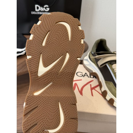 DG Casual Shoes Best Quality
Women 35-41
