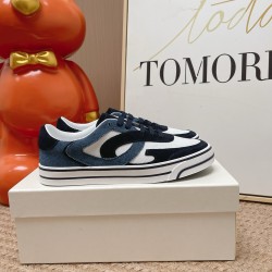 DG Casual Shoes Best Quality
Women 35-41

