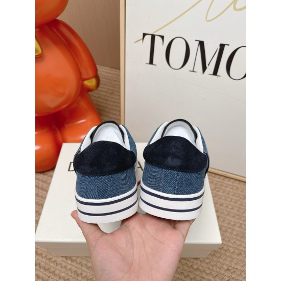 DG Casual Shoes Best Quality
Women 35-41
