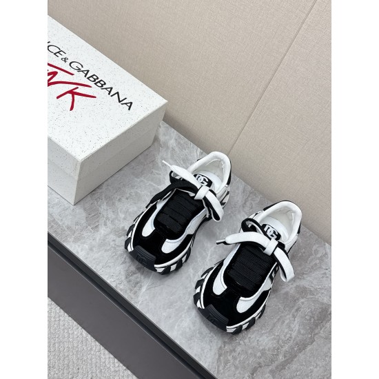 DG Casual Shoes Best Quality
Women 35-41
