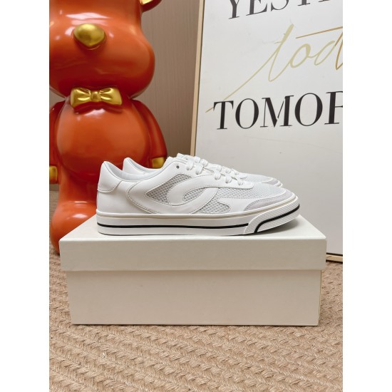 DG Casual Shoes Best Quality
Women 35-41
