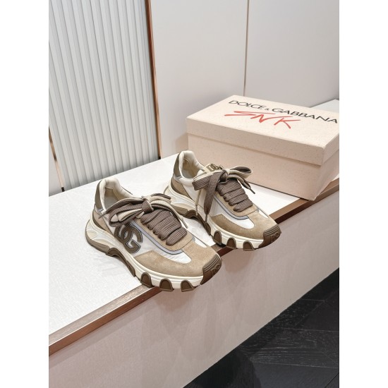 DG Casual Shoes Best Quality
Women 35-41
