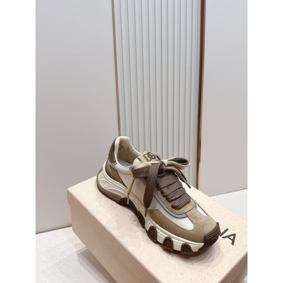 DG Casual Shoes Best Quality
Women 35-41
