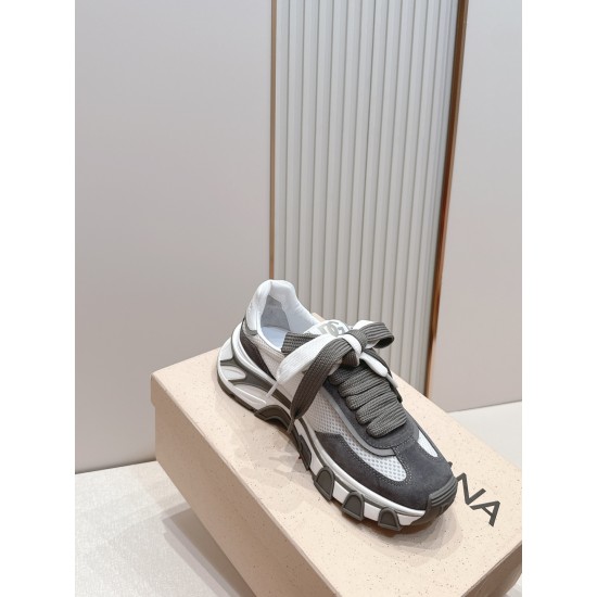 DG Casual Shoes Best Quality
Women 35-41
