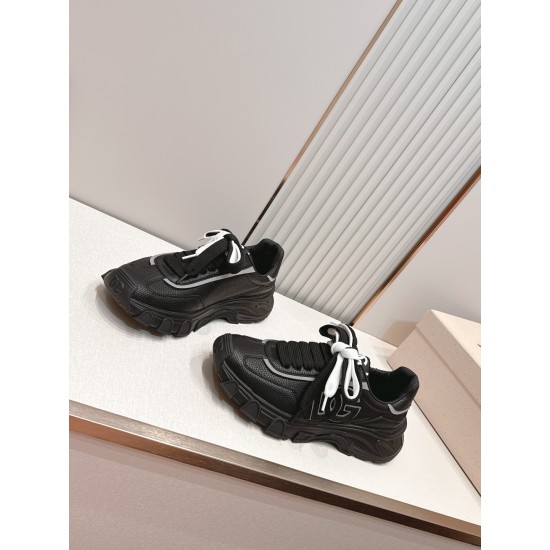 DG Casual Shoes Best Quality
Women 35-41
