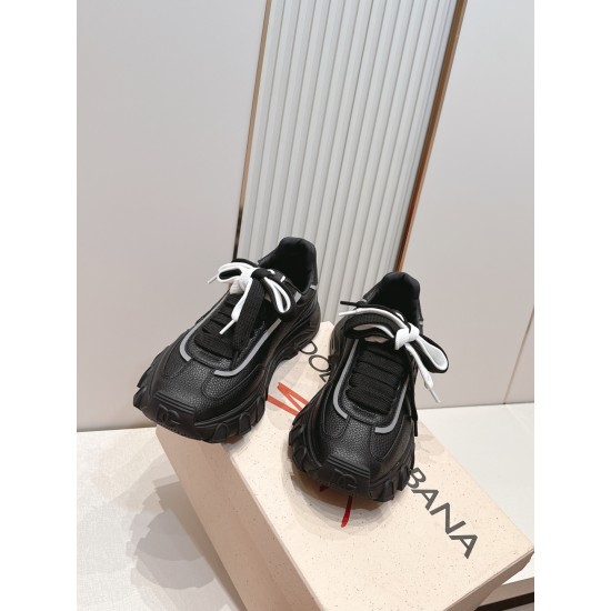 DG Casual Shoes Best Quality
Women 35-41
