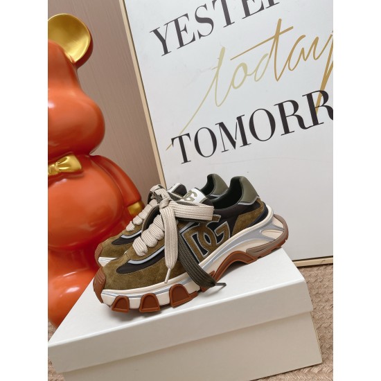 DG Casual Shoes Best Quality
Women 35-41
