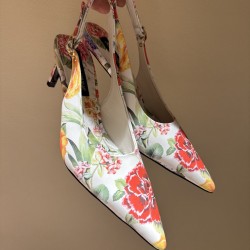 DG High Heel Shoes Best Quality
Women 35-41
