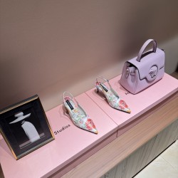 DG High Heel Shoes Best Quality
Women 35-41
