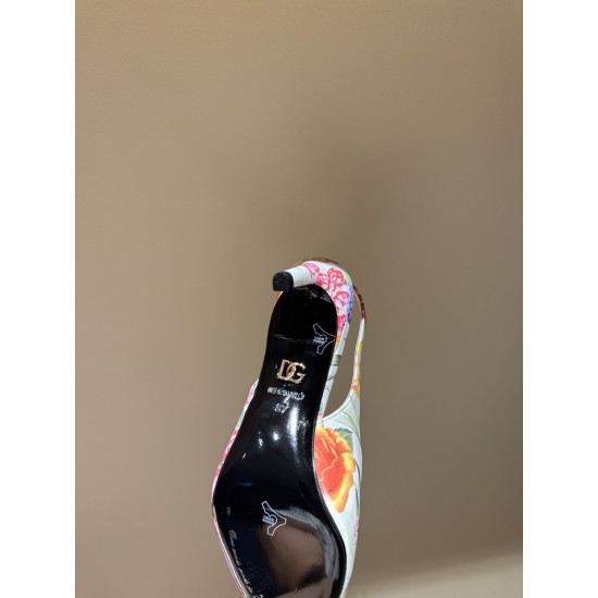 DG High Heel Shoes Best Quality
Women 35-41
