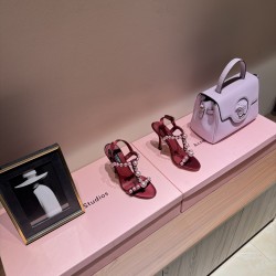 DG High Heel Shoes Best Quality
Women 35-41
