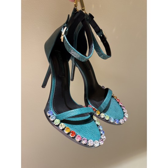 DG High Heel Shoes Best Quality
Women 35-41
