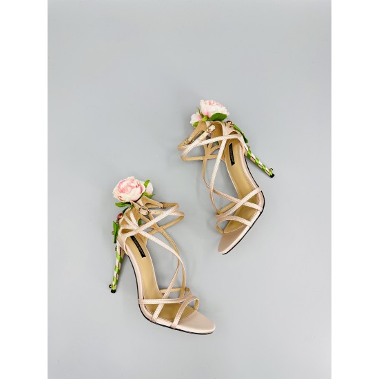 DG High Heel Shoes Best Quality
Women 35-41
