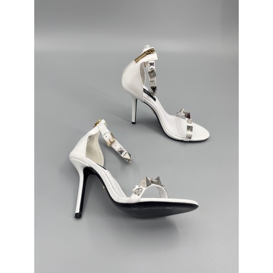 DG High Heel Shoes Best Quality
Women 35-41
