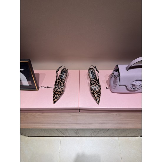 DG High Heel Shoes Best Quality
Women 35-41
