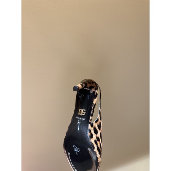 DG High Heel Shoes Best Quality
Women 35-41
