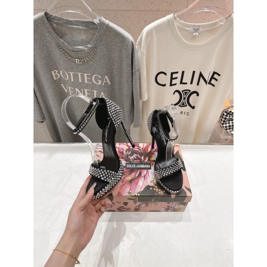 DG High Heel Shoes Best Quality
Women 35-41
