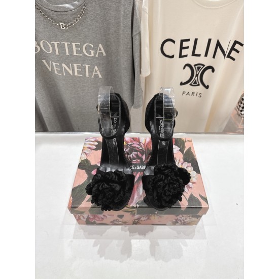 DG High Heel Shoes Best Quality
Women 35-41
