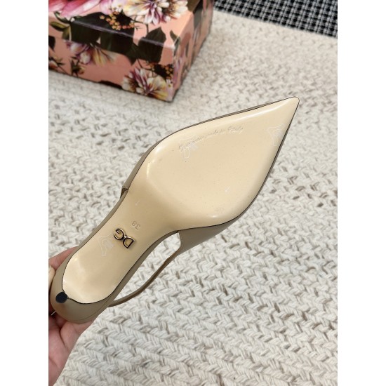 DG High Heel Shoes Best Quality
Women 35-41

