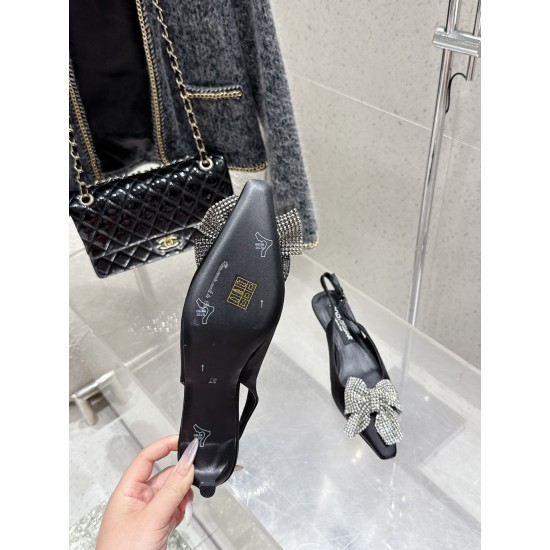 DG High Heel Shoes Best Quality
Women 35-41

