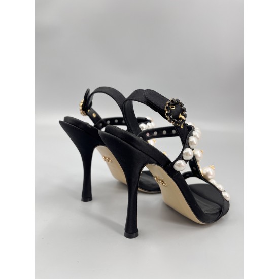 DG High Heel Shoes Best Quality
Women 35-41
