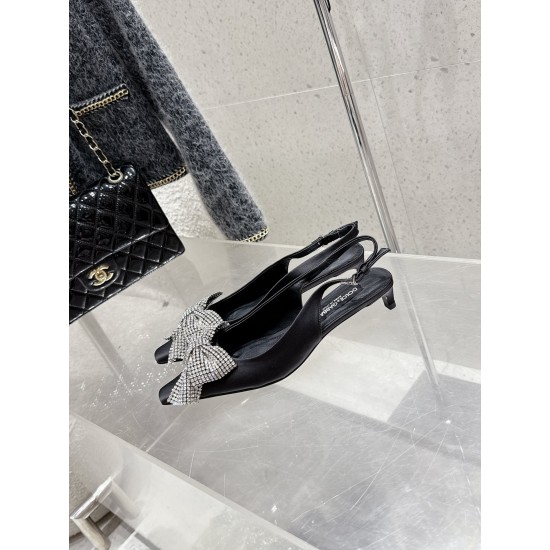 DG High Heel Shoes Best Quality
Women 35-41

