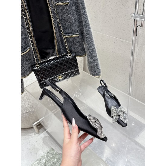 DG High Heel Shoes Best Quality
Women 35-41
