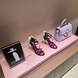 DG High Heel Shoes Best Quality
Women 35-41
