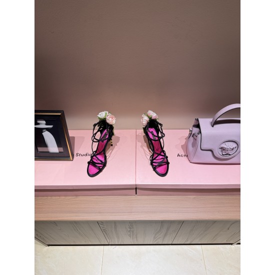 DG High Heel Shoes Best Quality
Women 35-41
