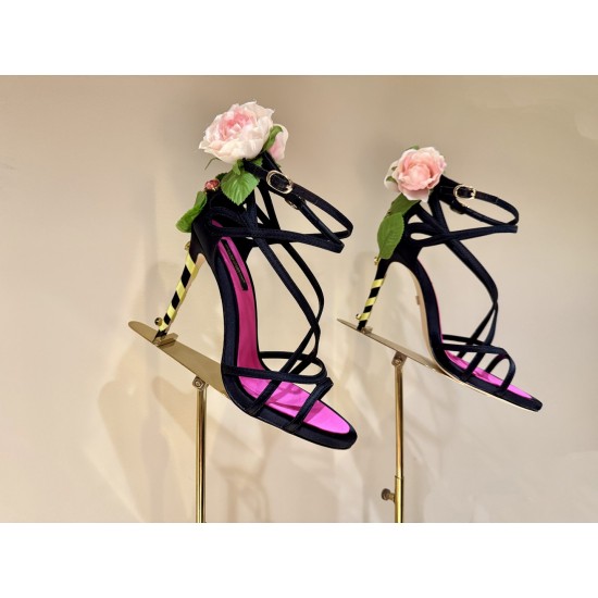 DG High Heel Shoes Best Quality
Women 35-41
