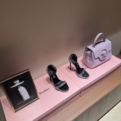 DG High Heel Shoes Best Quality
Women 35-41
