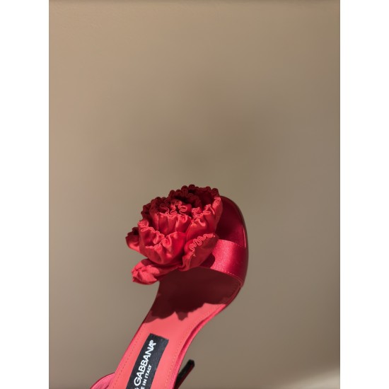 DG High Heel Shoes Best Quality
Women 35-41

