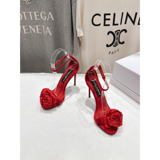 DG High Heel Shoes Best Quality
Women 35-41
