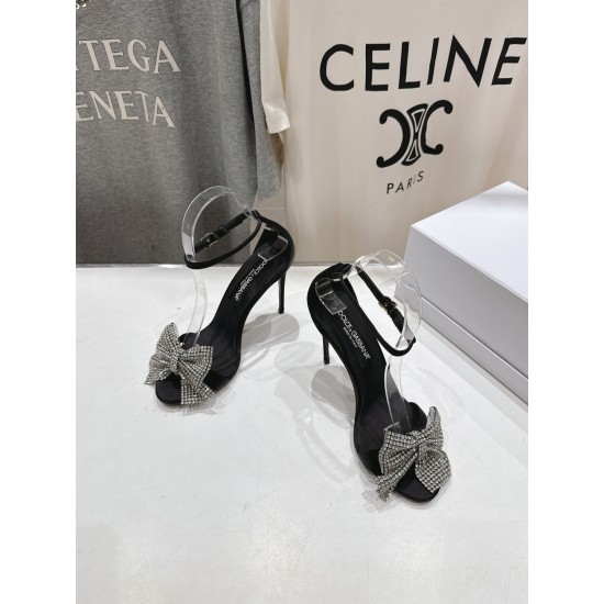 DG High Heel Shoes Best Quality
Women 35-41
