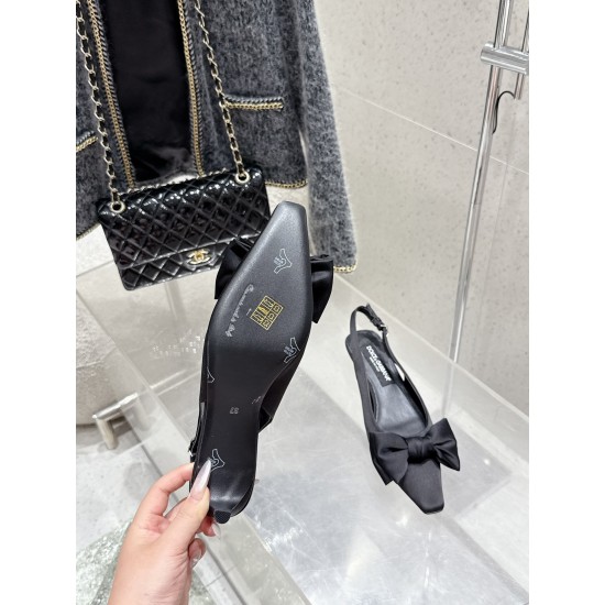 DG High Heel Shoes Best Quality
Women 35-41
